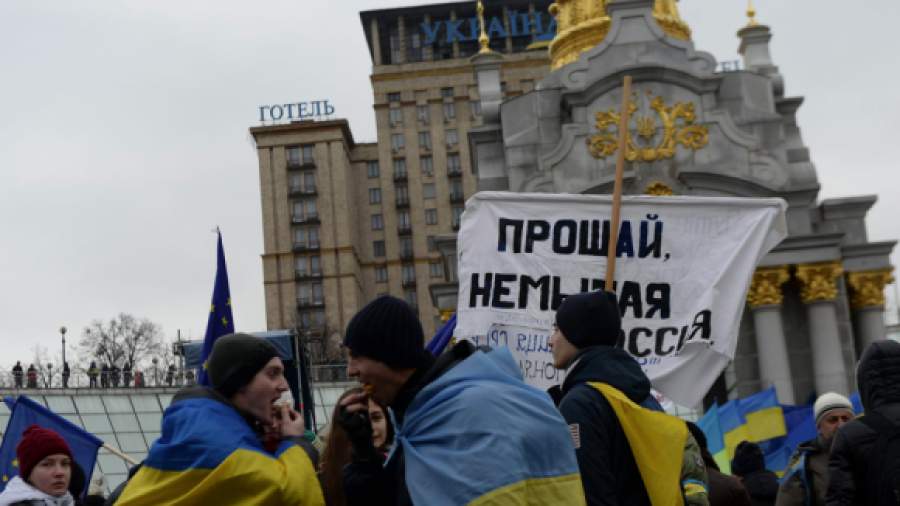 30% россиян считают $15 млрд Украине «братской помощью»