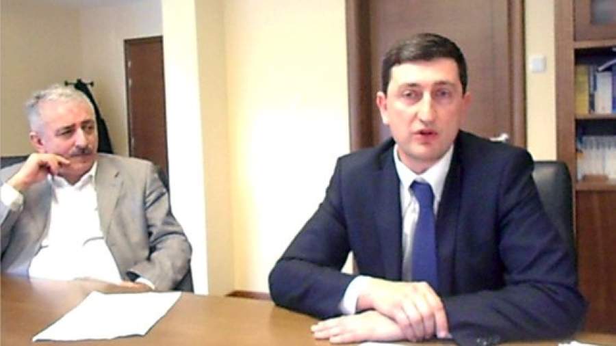 «Навальный лично подписал договор об учреждении компании»