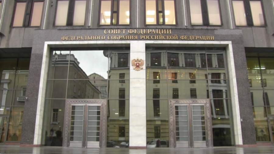 Российские парламентарии начинают наблюдение за референдумом в Крыму