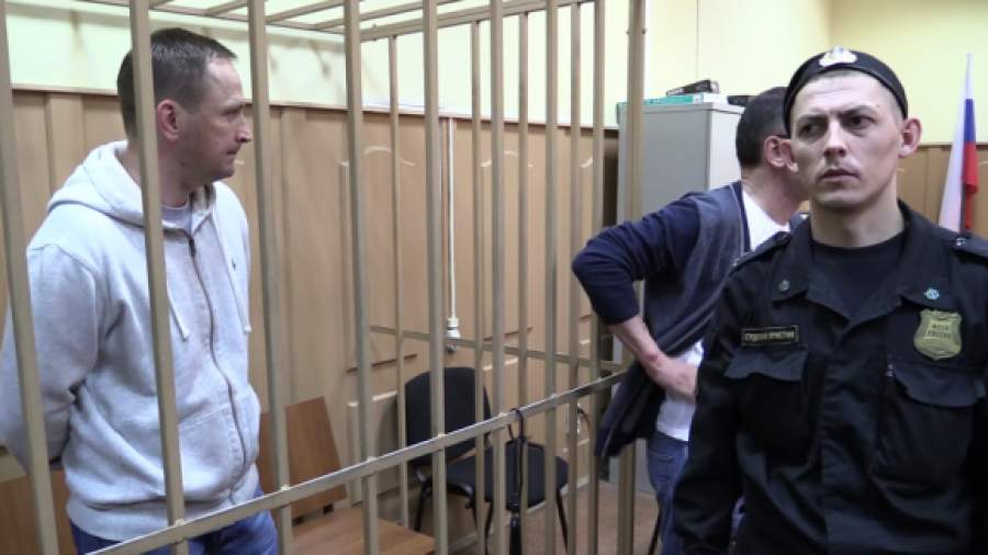 Генералы Денис Сугробов и Борис Колесников лишились защиты