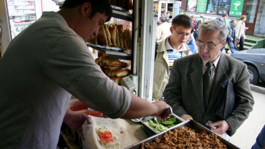 Столичные палатки с шаурмой ожидают массовые проверки