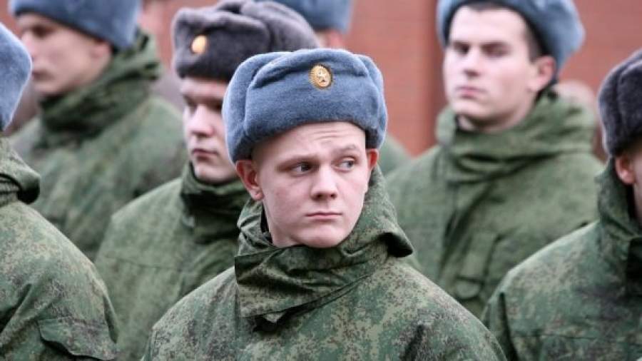 Шойгу просят изменить сроки осеннего призыва