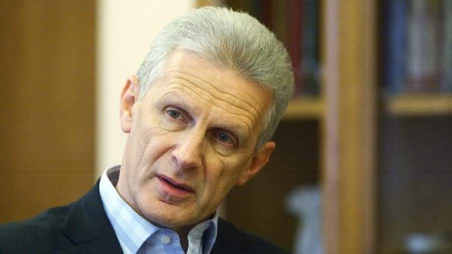 «Если бы ЕГЭ попробовали отменить, против выступили бы и родители, и учителя, я уверен»