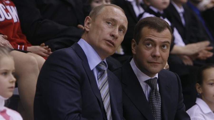 «Единая Россия» сделала программу обращением