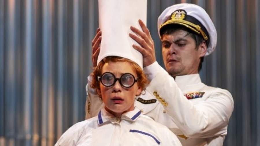 Чулпан Хаматова вышла на плац