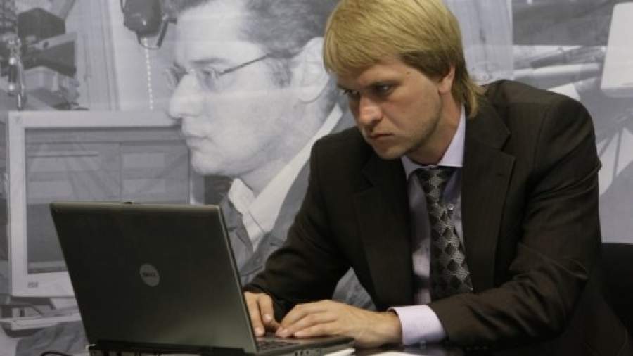 На всех сайтах появятся имена и адреса их владельцев
