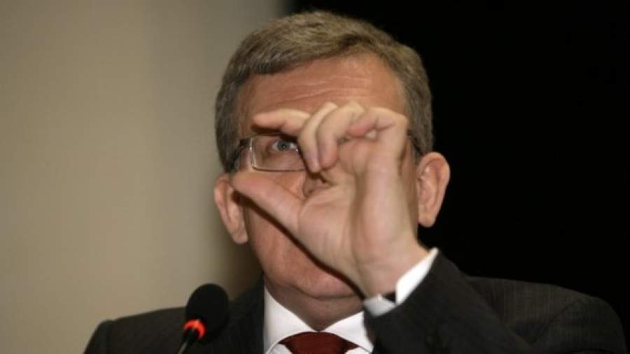 Алексей Кудрин и дорогая нефть залатали дыру в казне