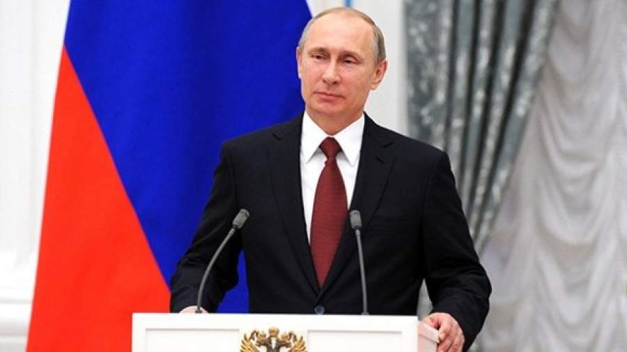 Владимир Путин вручил госнаграды в День России