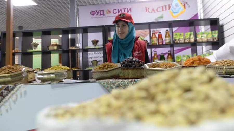 В декабре откроется крупнейшая новогодняя продовольственная ярмарка