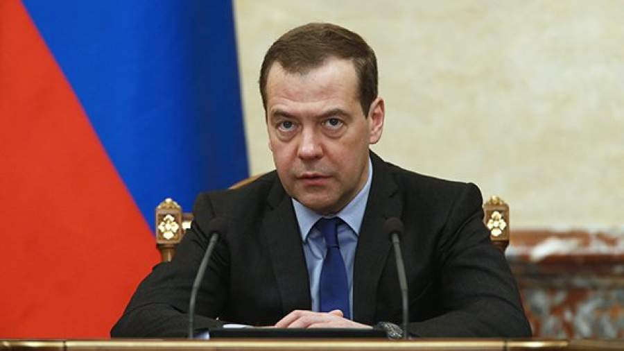 Двенадцать вариантов развития страны