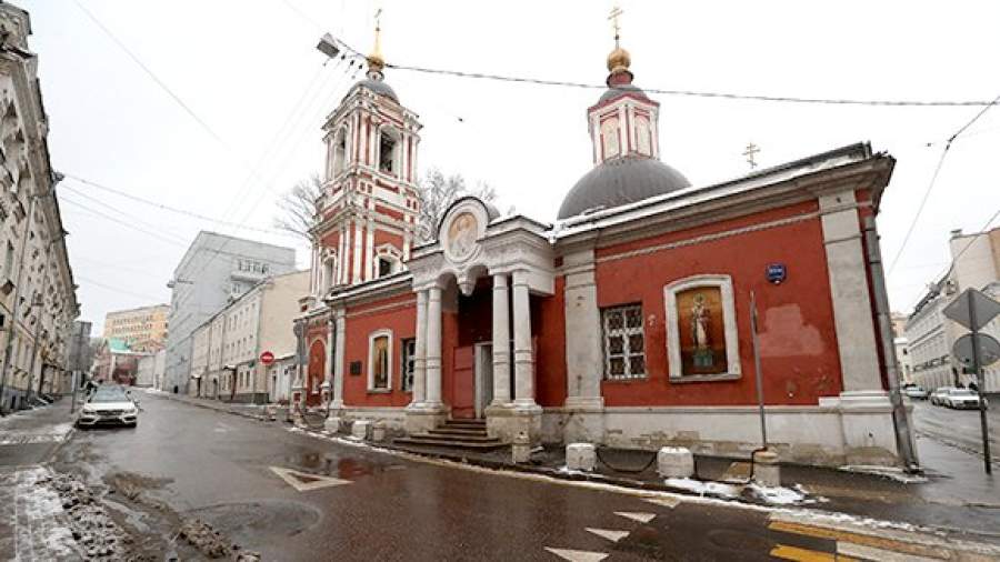 Пожарные инспекторы нашли дорогу к храму