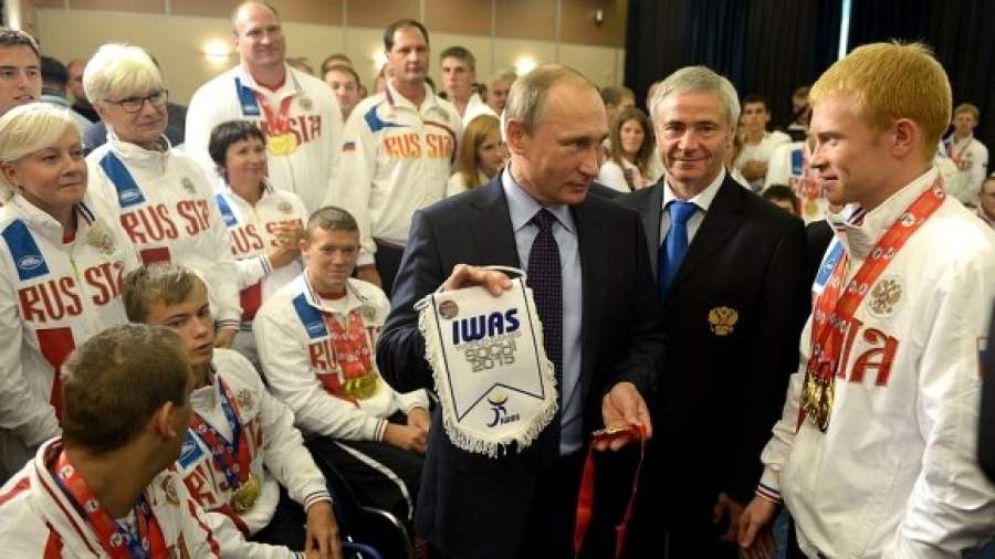 Владимир Путин поздравил российских паралимпийцев