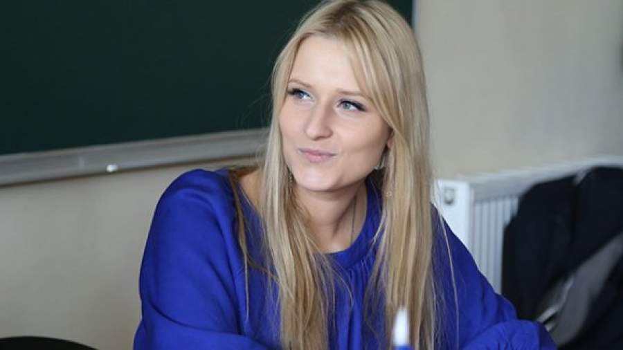 Яна лантратова фото