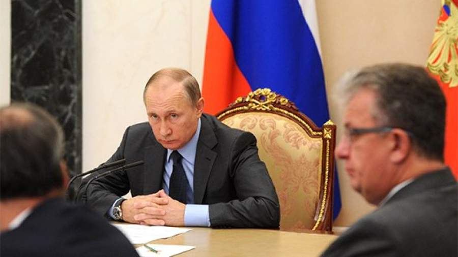 Путин потребовал не затягивать с компенсацией пострадавшим в Приморье