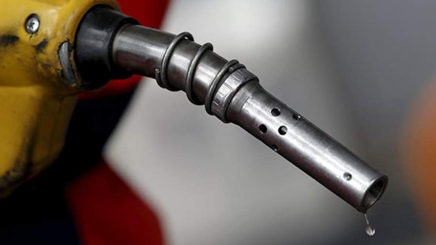 Нефтяники готовы снизить выпуск бензина