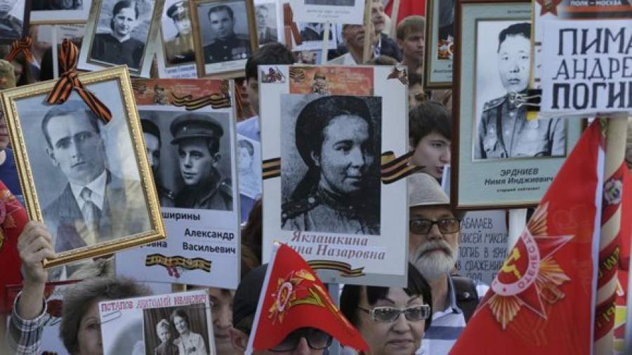 «Бессмертный полк» не хочет отделять фронт от тыла