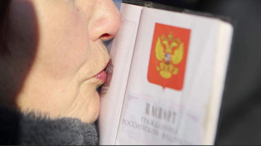 При вручении паспорта хотят ввести обязательную клятву гражданина