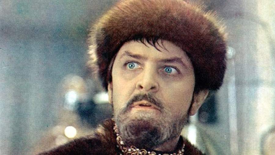 «Иван Васильевич...» снова коронован