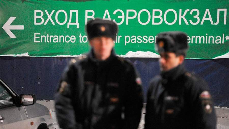 Полицейских могут сделать невыездными