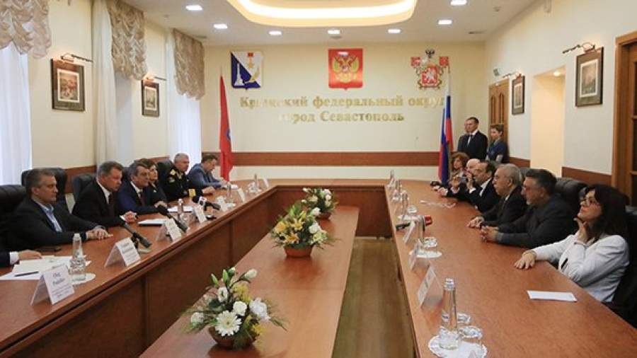 Сенаторы Италии обсудили экономический потенциал Крыма