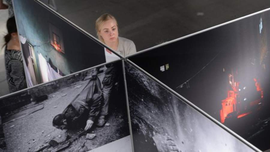 Милонов просит МВД проверить выставку World Press Photo