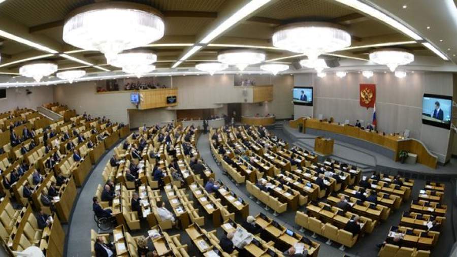 ВЦИОМ: россияне хотят видеть в новой Думе сильных управленцев