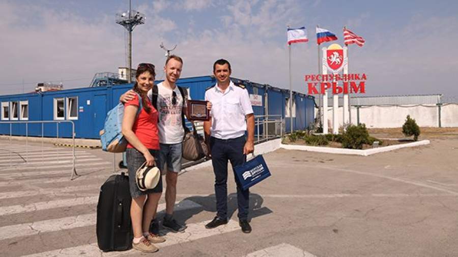 Керченская паромная переправа обслужила пятимиллионного пассажира