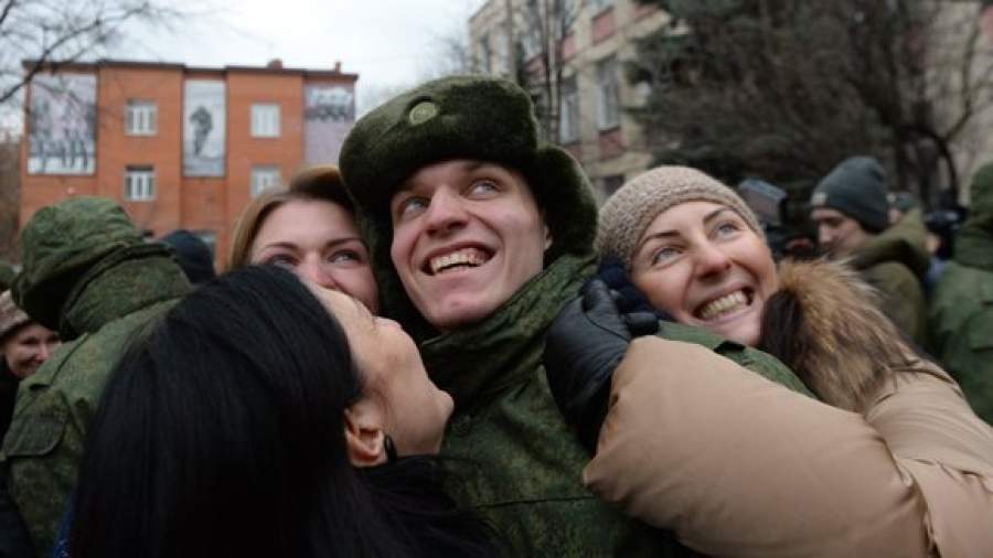 В правительстве рассмотрят возможность «декрета для призывника»
