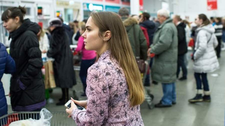 Покупатели выбрали антикризисную стратегию