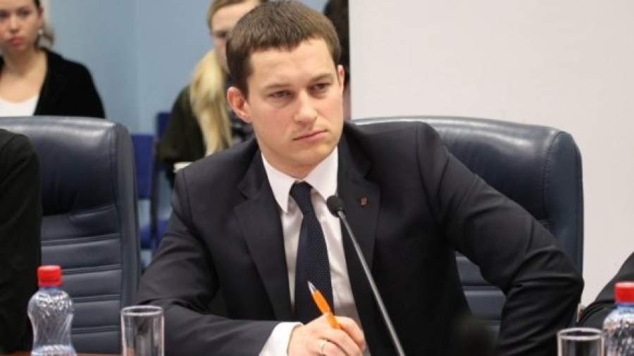 Главой Росмолодежи назначен лидер московской МГЕР Сергей Поспелов