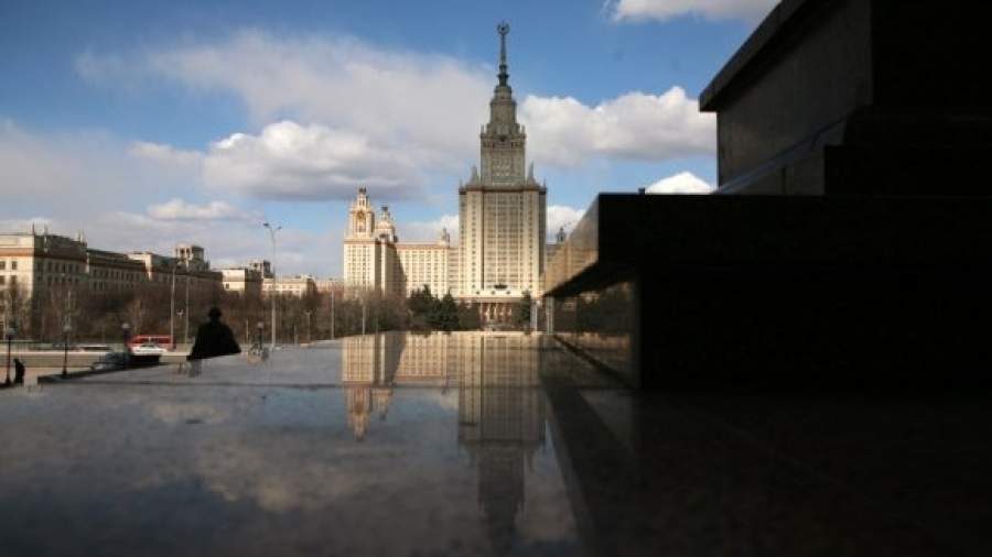 Профессора МГУ грозятся устроить бунт из-за квартир