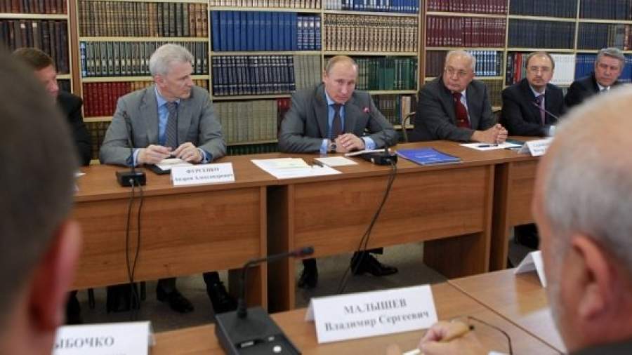 Зарплату ректора привяжут к среднему заработку в вузе