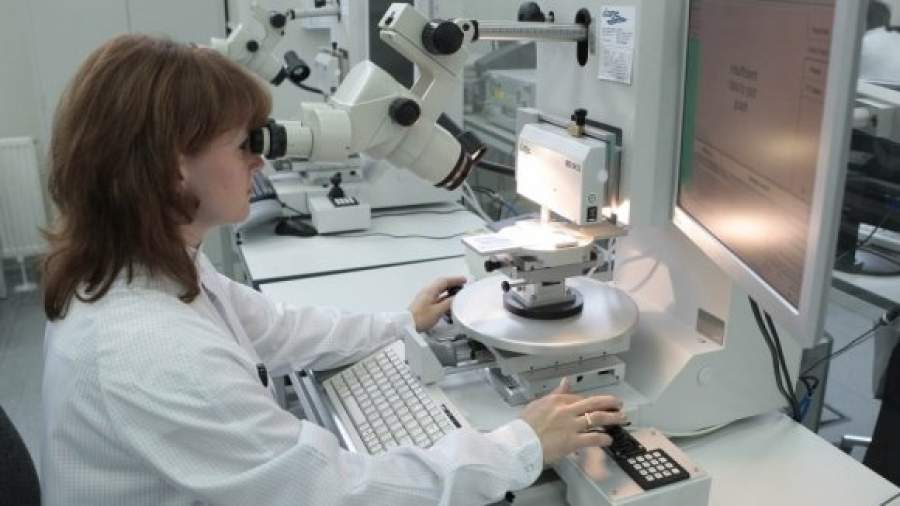 Ученых переведут на эффективные контракты в 2014 году