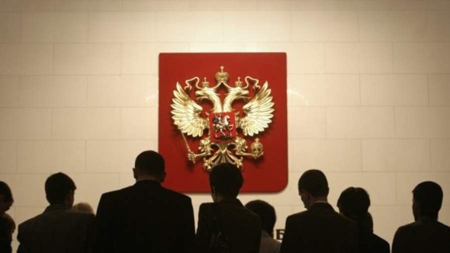 Единороссы хотят вернуть в Думу одномандатников