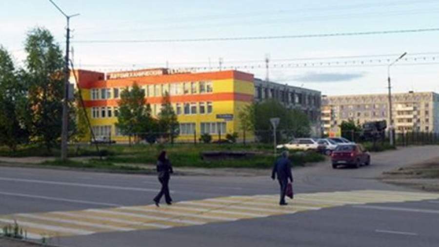 «Зебры» у школ и детских садов пожелтеют