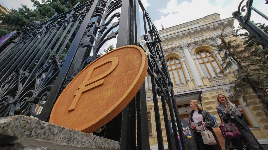 Пчелы против меда: ЦБ обвинил банковский сектор в олигополии