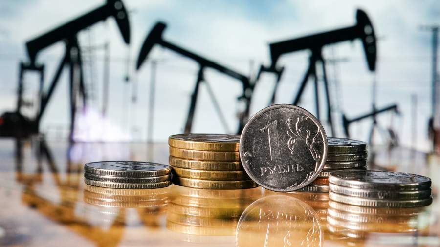 Спрос и отчисления: как Россия справляется с падением цен на нефть