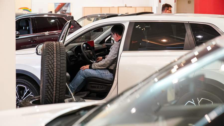 Двигаться дальше: каковы перспективы российского авторынка в 2025 году