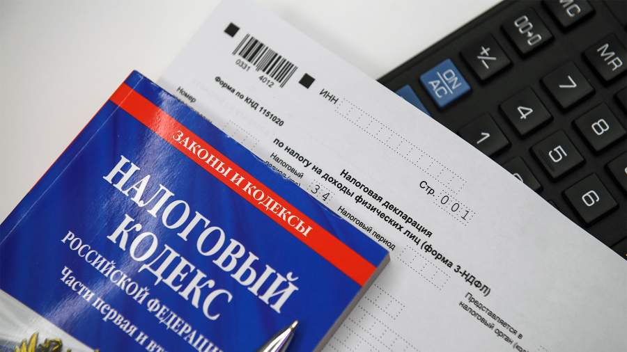 Сын за отца: за неработающих пенсионеров социальный вычет смогут оформить их дети