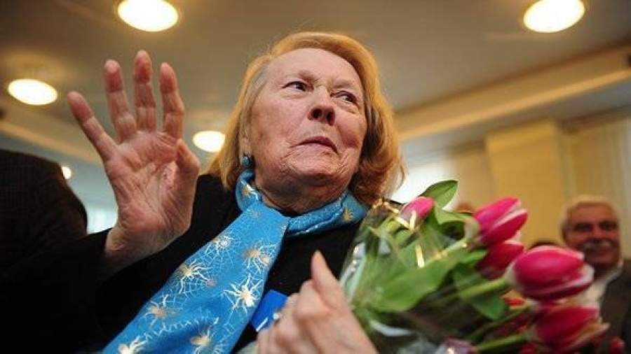 Актриса Людмила Иванова попала в больницу