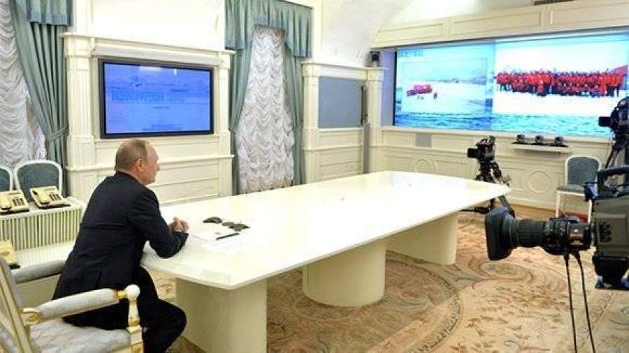 Путин провел сеанс видеосвязи с участниками экспедиции в Антарктиду