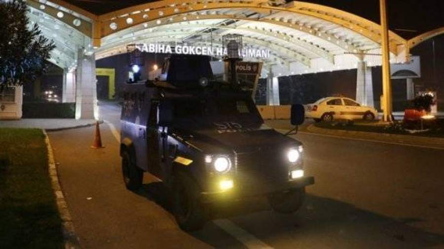 Появилось видео с места взрыва в аэропорту Стамбула