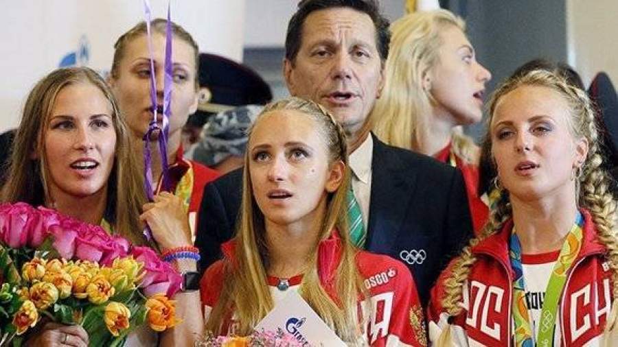 «Золотой рейс» из Рио приземлился в Шереметьево. Онлайн-трансляция
