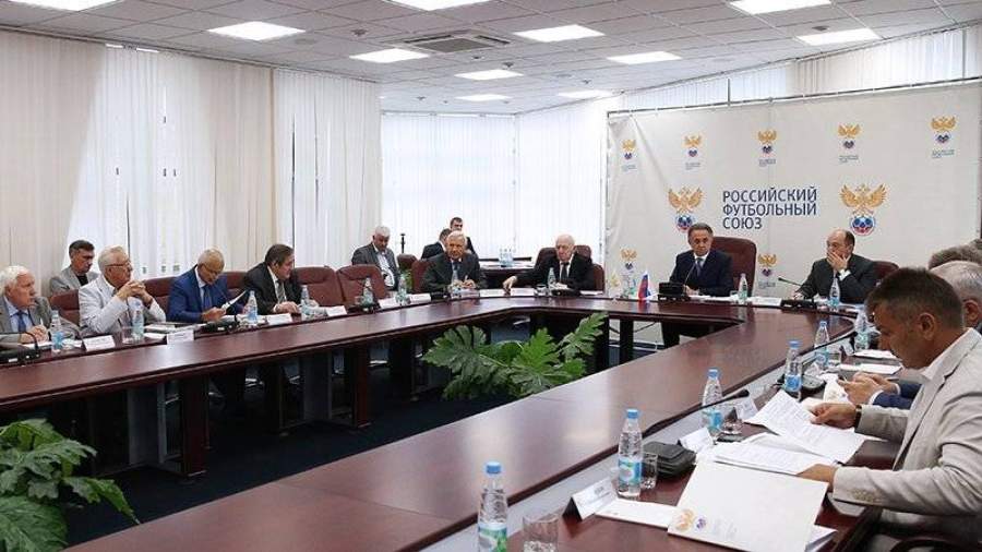 РФС поздравил коллектив «Известий» со 100-летием газеты