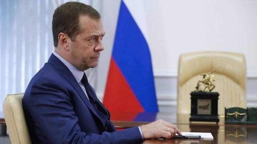 Медведев подписал постановление об отмене запрета на чартеры в Турцию