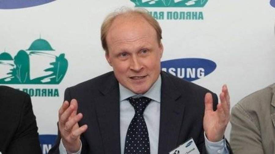 «Ясная поляна» стала полем литературного скандала