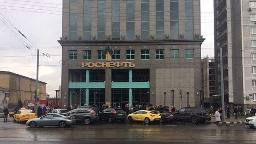 В Москве эвакуируют здание «Роснефти»