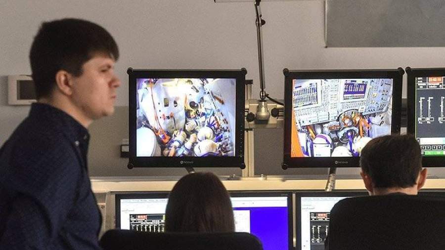 Российский отряд космонавтов остался еще без трех летчиков