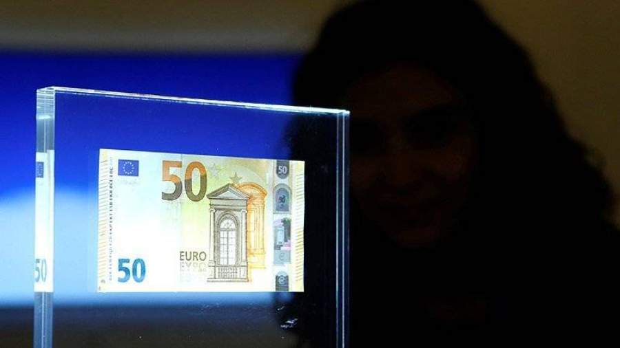 ЕЦБ ввел в оборот новые банкноты в €50 с повышенной защитой