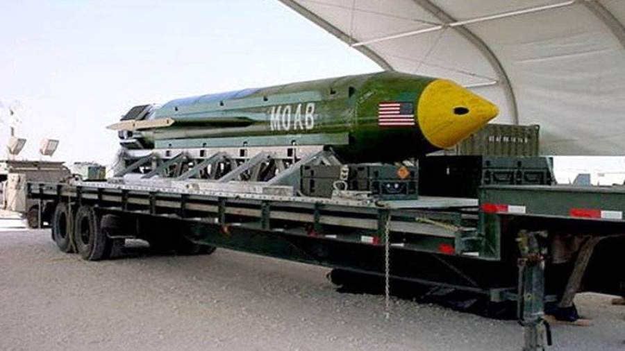 ВВС США опубликовали кадры испытаний «матери всех бомб»